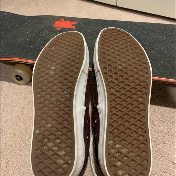 Vans - Picture 6 of 7